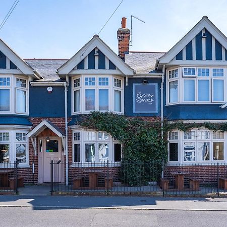 The Oyster Smack Hotel Burnham-on-Crouch Exterior photo